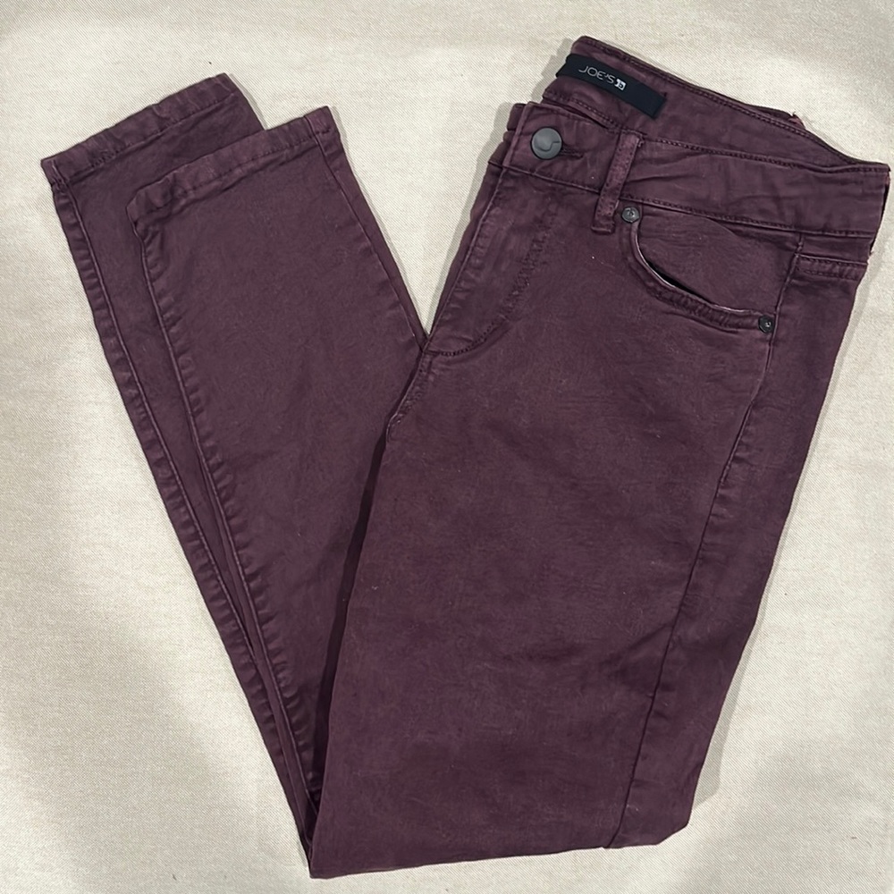 Nearly new and barely worn Joe’s dark burgundy straight leg   Very comfy